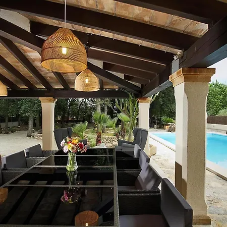 Encinas Holiday home *